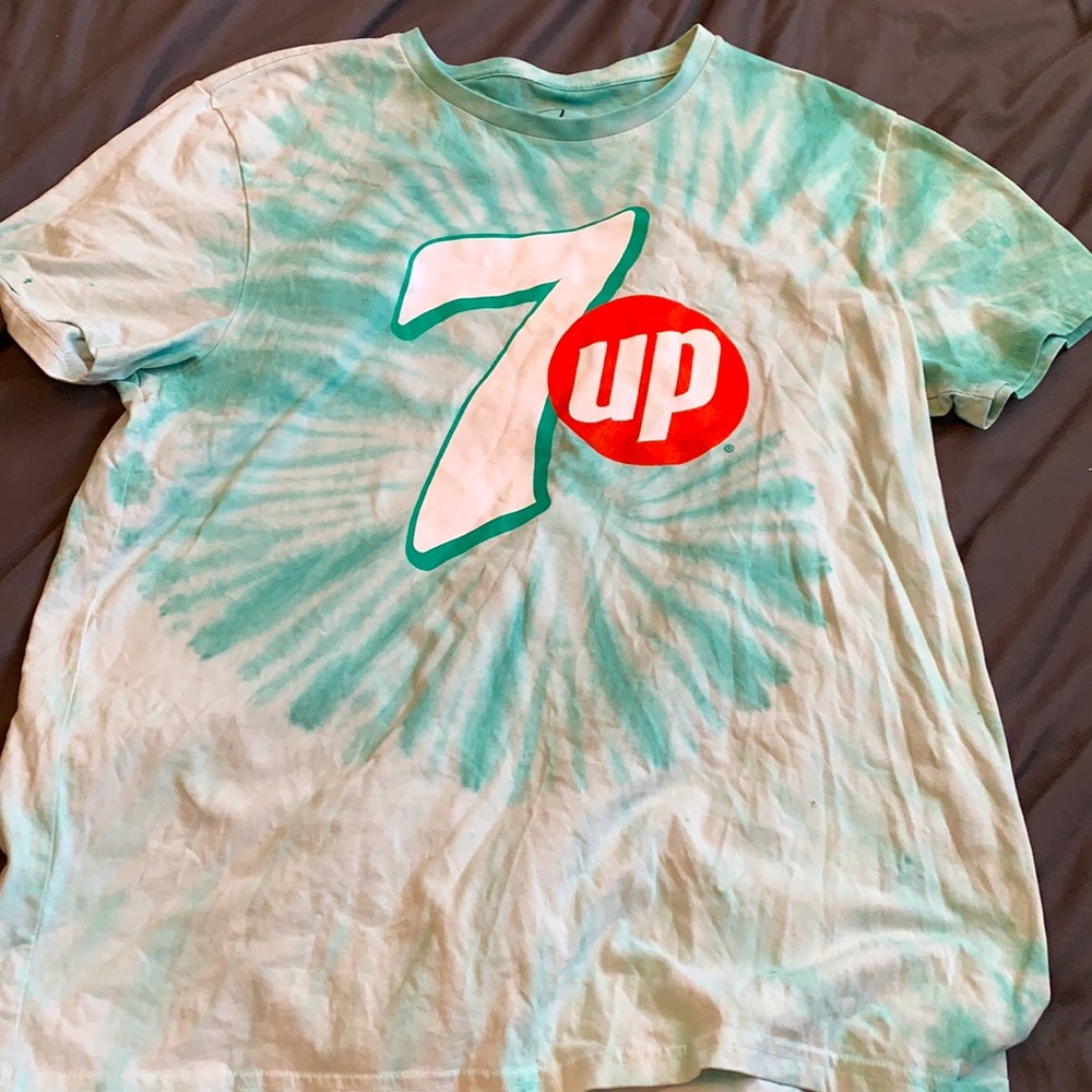 Blue/turquoise tie dye 7up tee